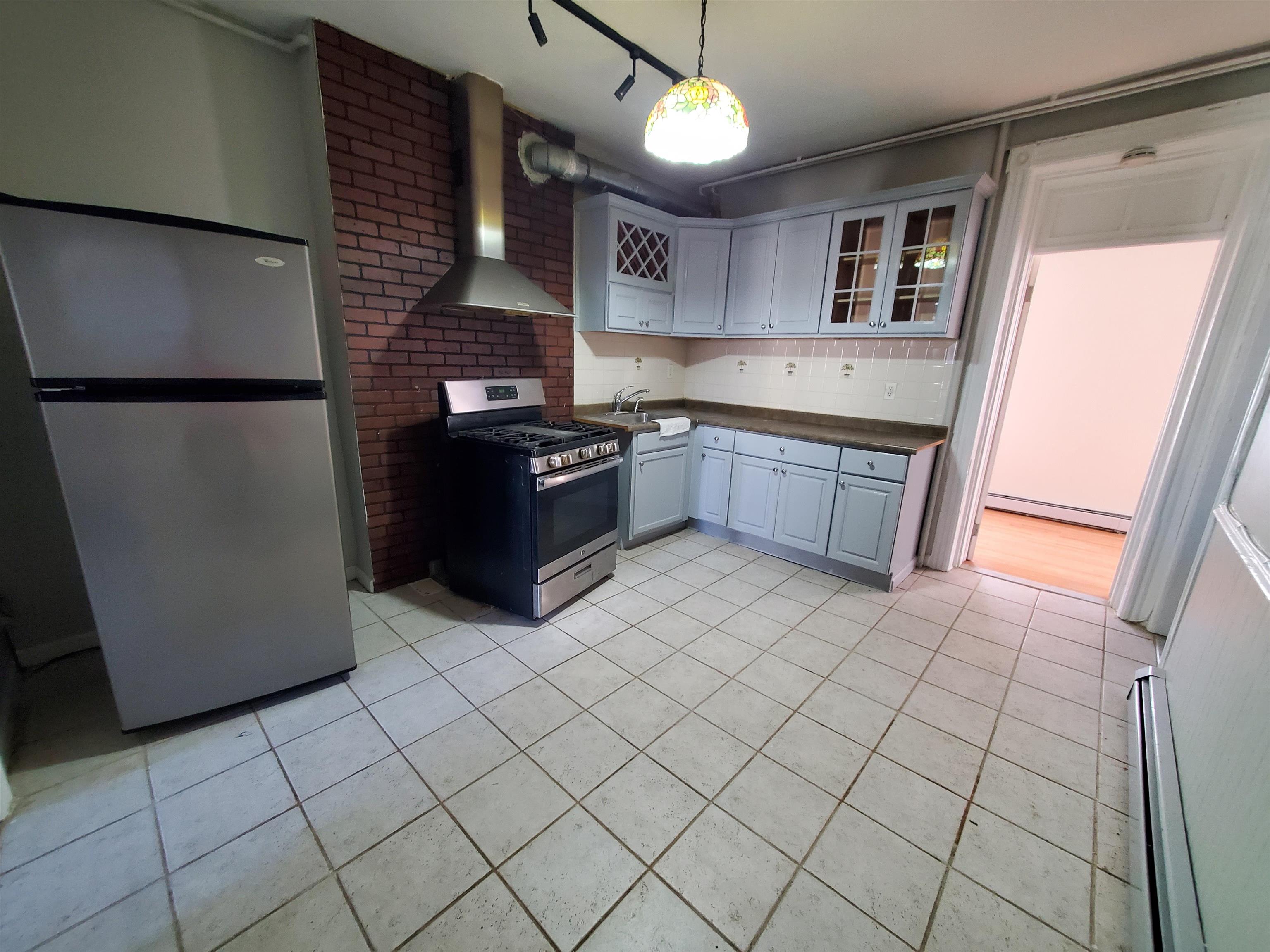 41 Harmon St #4